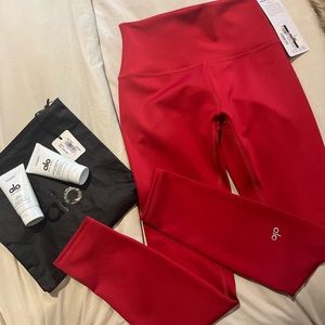 Alo Airlift Leggings Classic Red ❤️